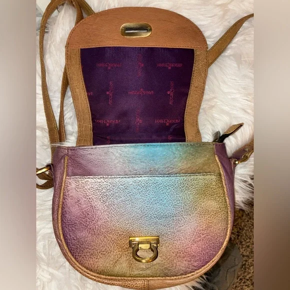 Anuschka hand-painted leather bag featuring a birds and floral design - Picture 5 of 12